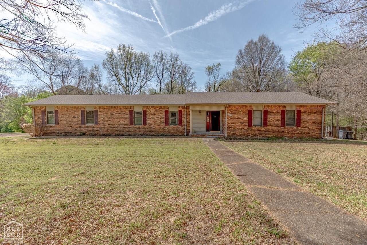 1505 Country Manor Lane - Photo 1