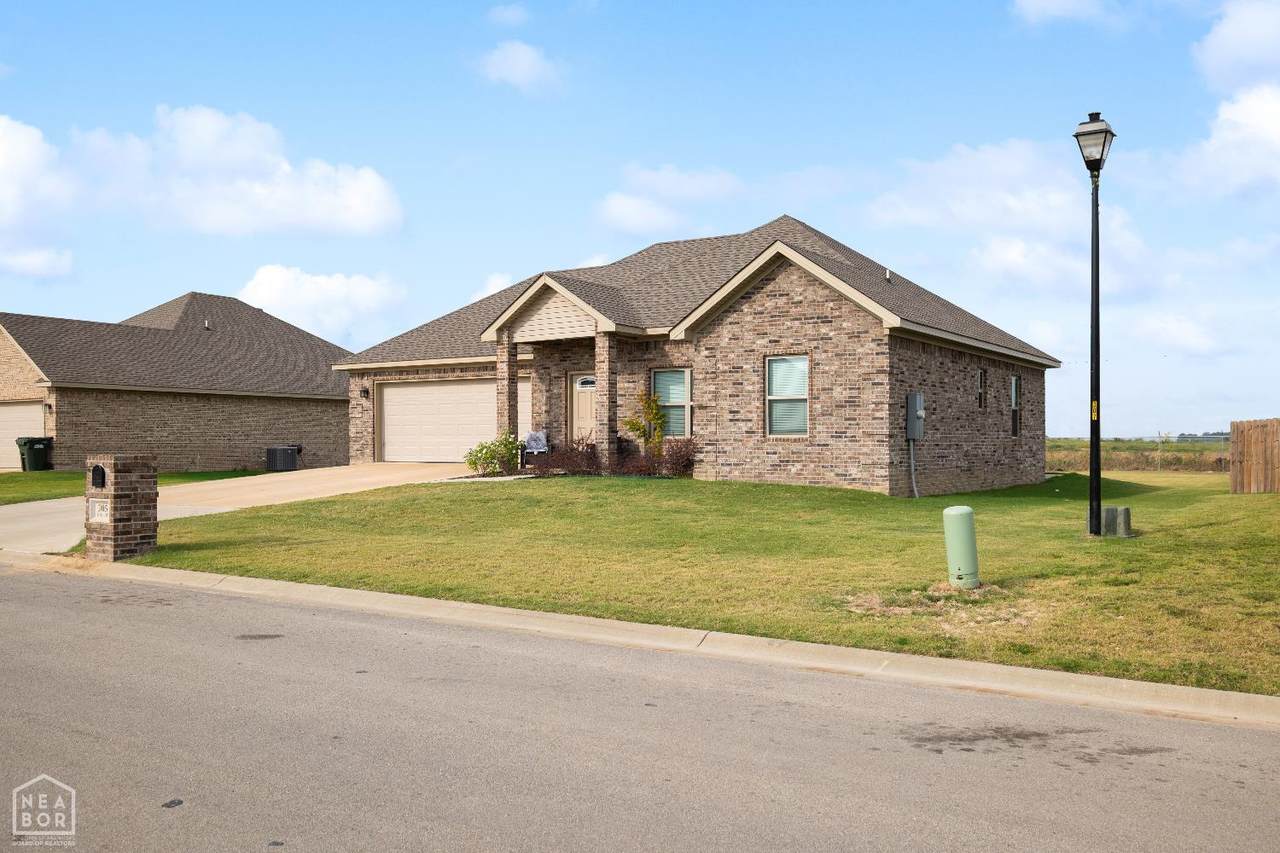 https://bt-photos.global.ssl.fastly.net/jonesboro/1280_boomver_1_10128538-2.jpg