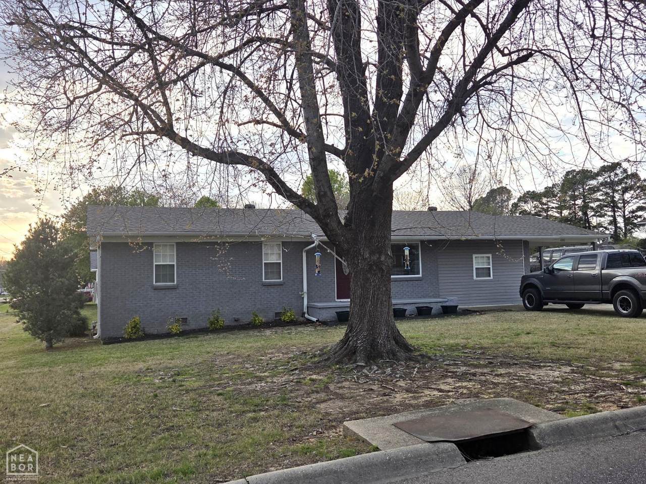 406 Rockingchair Road - Photo 1