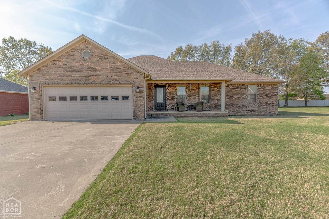 2712 Oxford St - Photo 1
