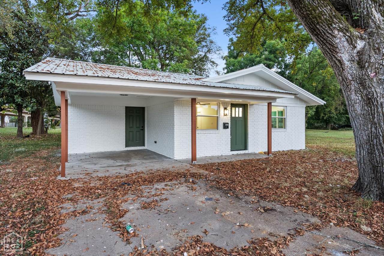 1016 Front Street - Photo 1