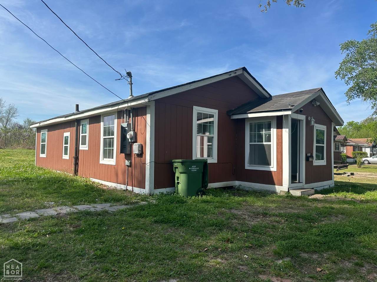 1521 Basin Street - Photo 1