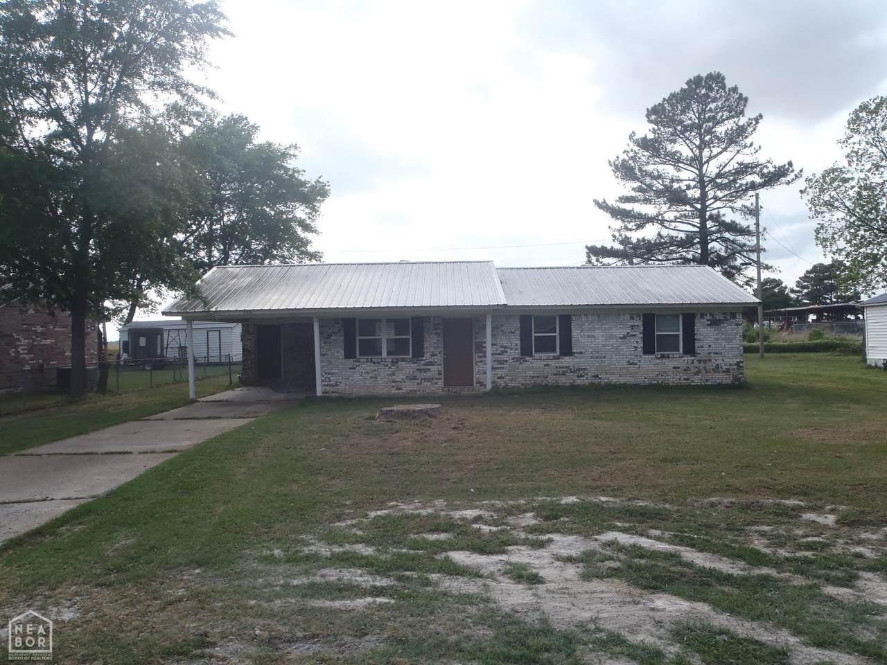 302 Norma - Photo 1