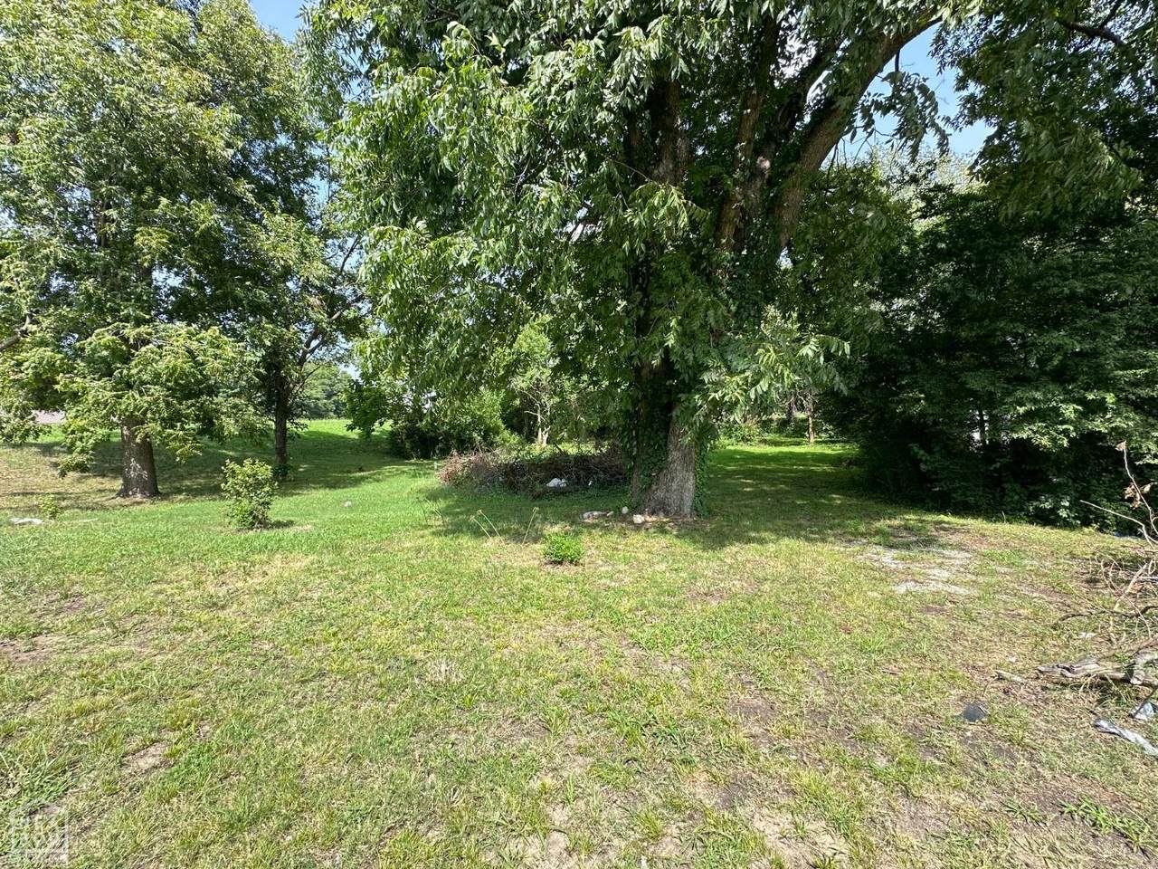 130 Leggett Street - Photo 1