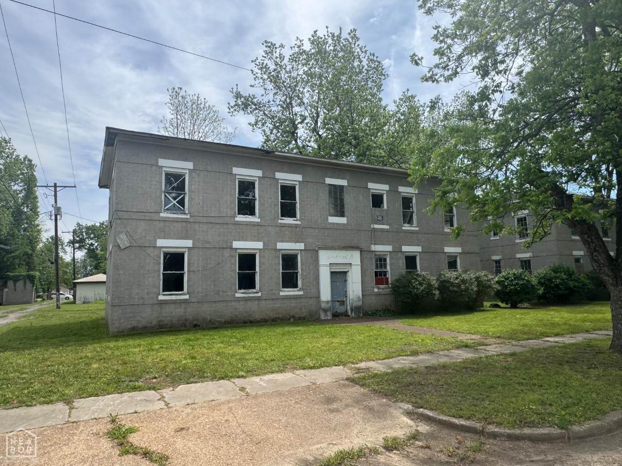 https://bt-photos.global.ssl.fastly.net/jonesboro/1280_boomver_1_10129215-2.jpg