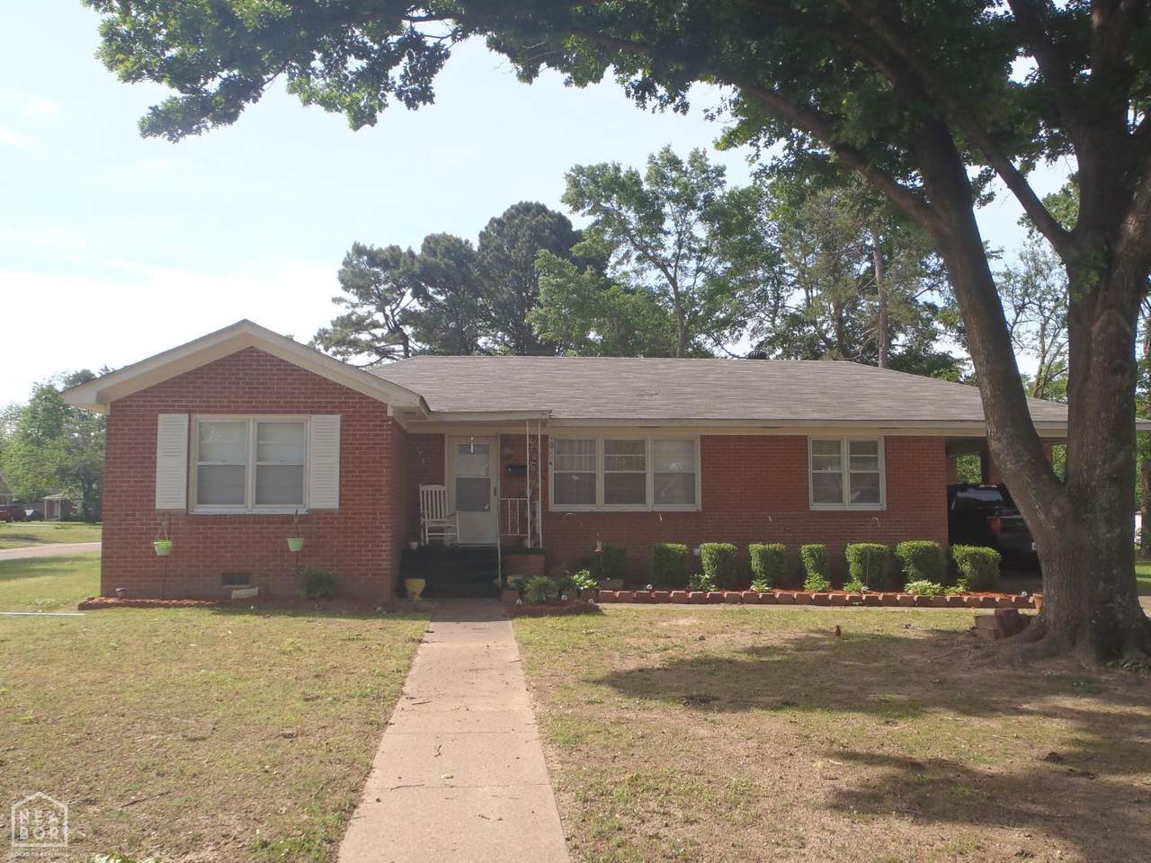 https://bt-photos.global.ssl.fastly.net/jonesboro/1280_boomver_1_10129238-2.jpg