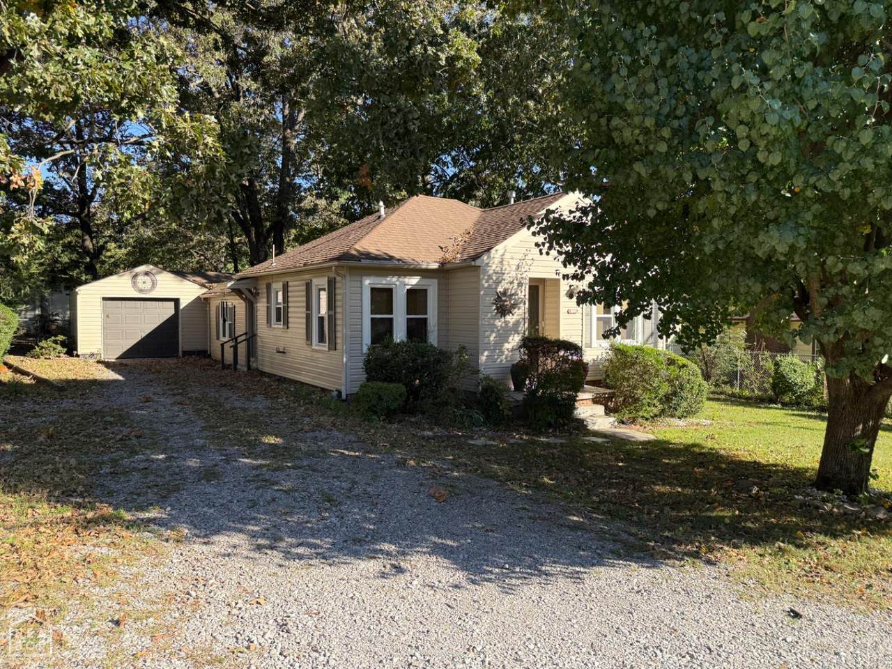 https://bt-photos.global.ssl.fastly.net/jonesboro/1280_boomver_1_10129293-2.jpg