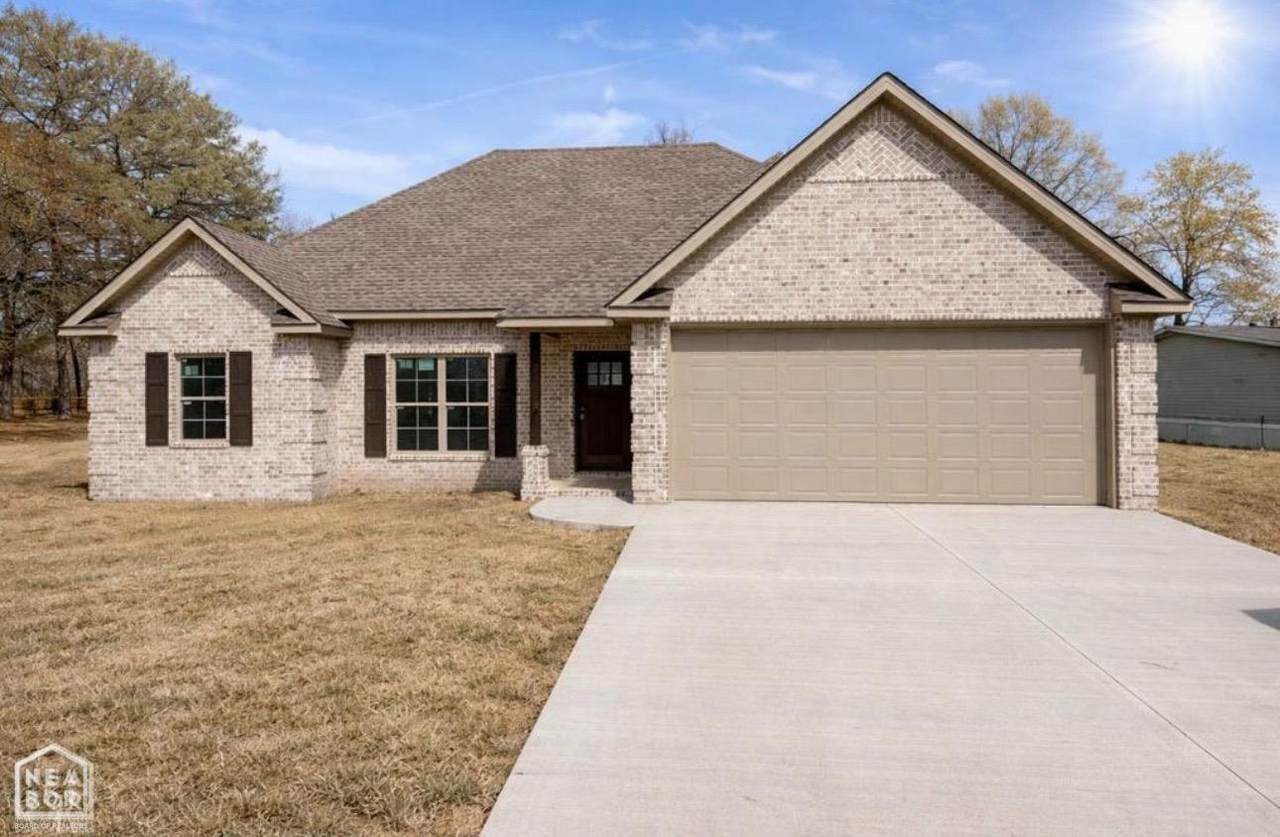 402 Hogan Avenue - Photo 1