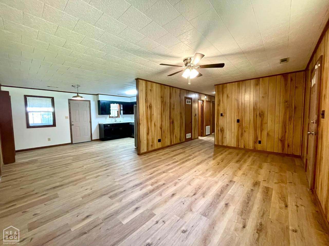 https://bt-photos.global.ssl.fastly.net/jonesboro/1280_boomver_1_10129551-2.jpg