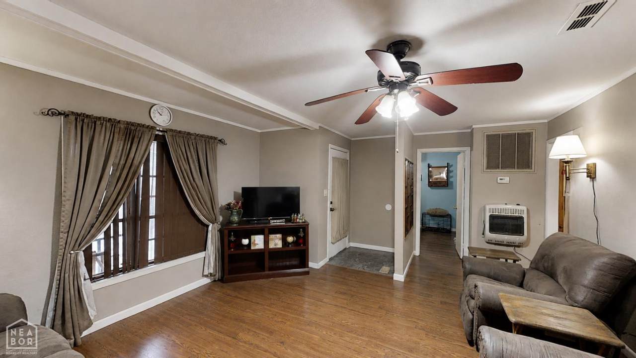 https://bt-photos.global.ssl.fastly.net/jonesboro/1280_boomver_1_10129618-2.jpg