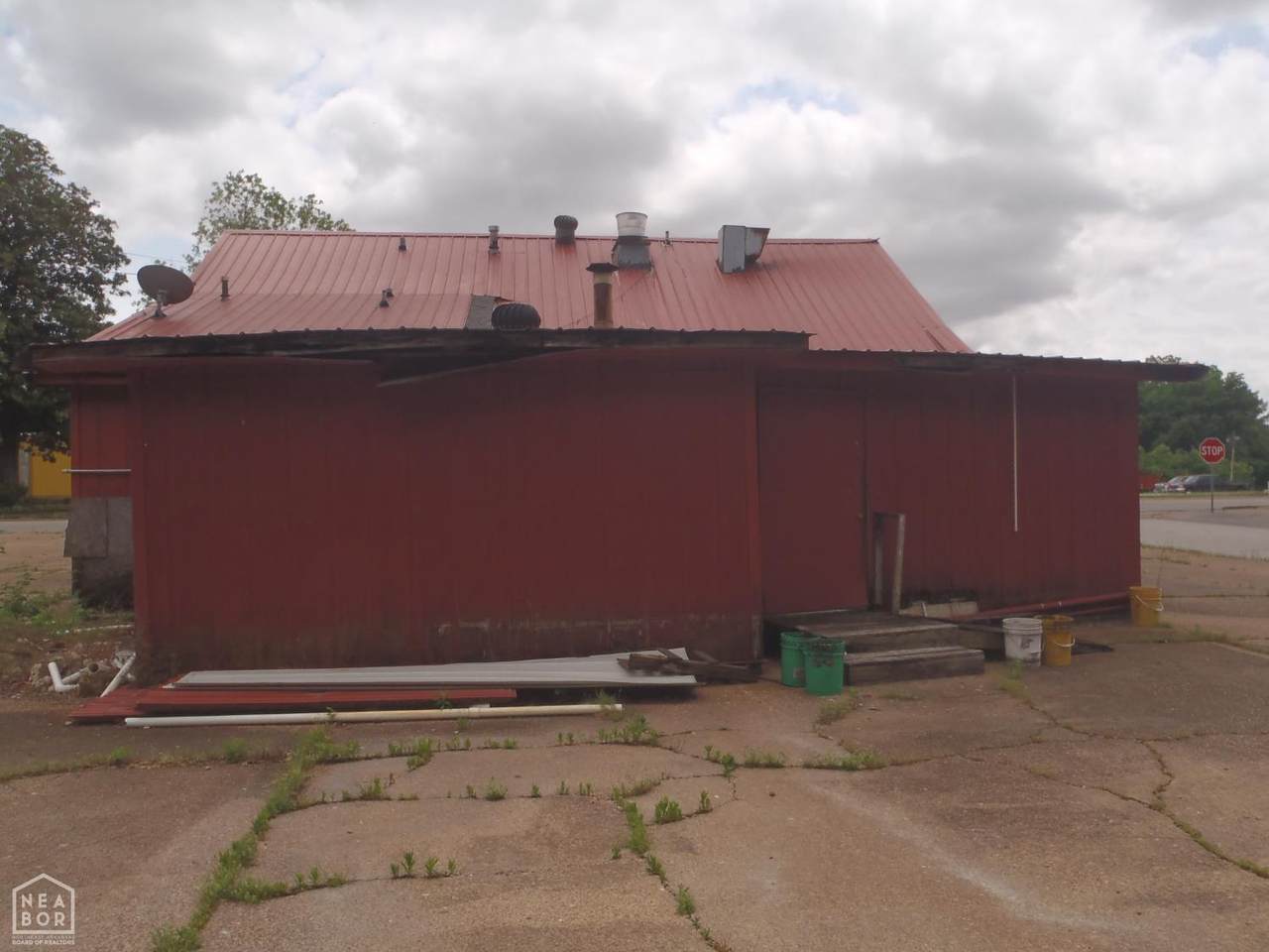 https://bt-photos.global.ssl.fastly.net/jonesboro/1280_boomver_1_10129759-2.jpg