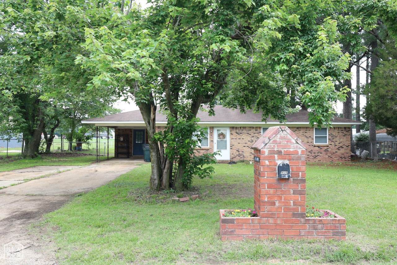 904 Johnson Avenue - Photo 1