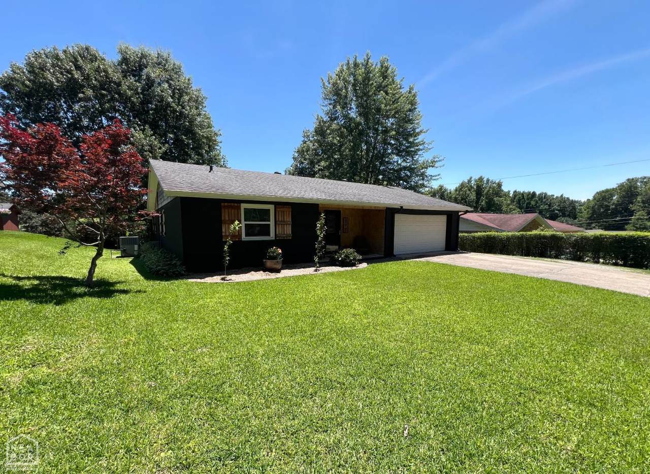 876 16th - Photo 1