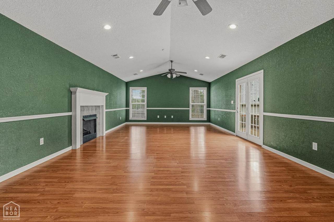 https://bt-photos.global.ssl.fastly.net/jonesboro/1280_boomver_1_10130367-2.jpg