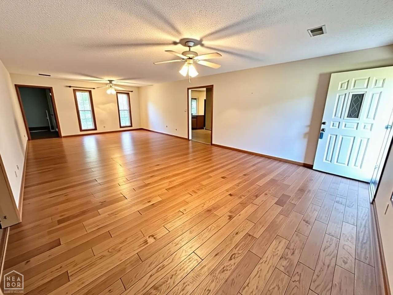 https://bt-photos.global.ssl.fastly.net/jonesboro/1280_boomver_1_10130391-2.jpg