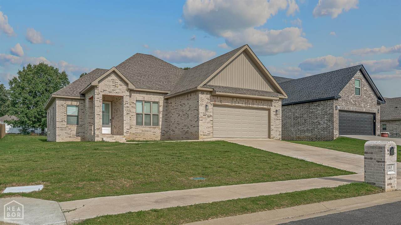 109 Clearwater - Photo 1