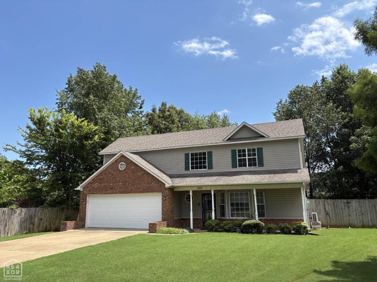 201 Hunters Ridge Dr. - Photo 1