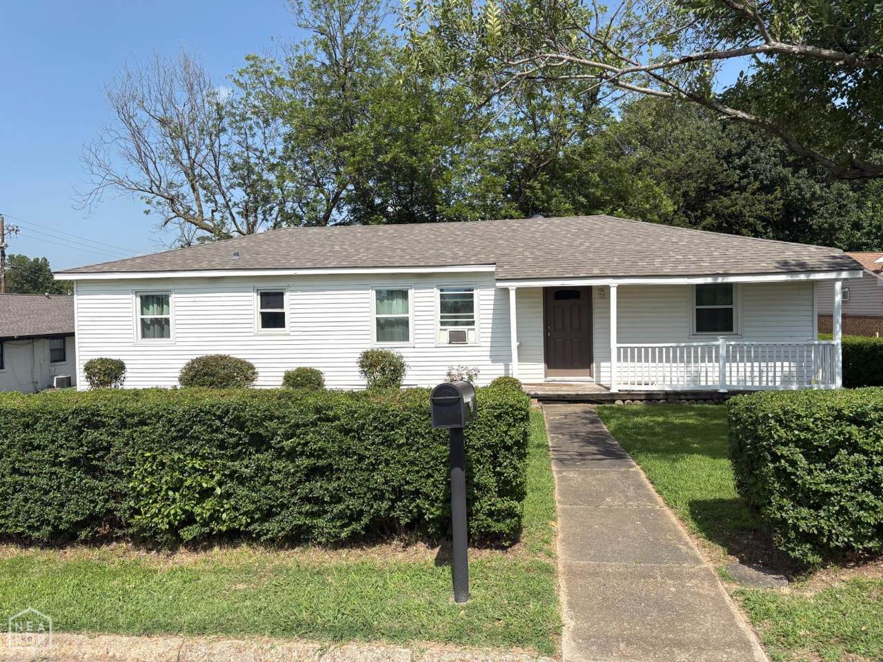902 Tony Drive - Photo 1