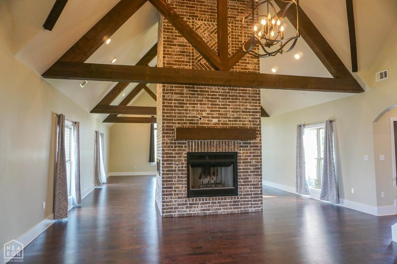 https://bt-photos.global.ssl.fastly.net/jonesboro/1280_boomver_1_10130863-2.jpg