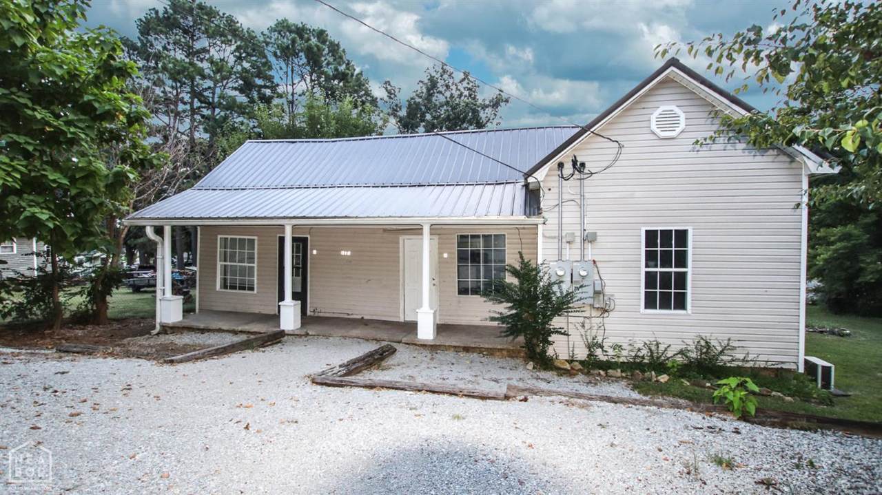 613 Pine Street - Photo 1