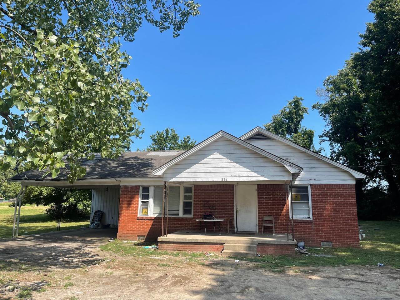212 Pine Street - Photo 1
