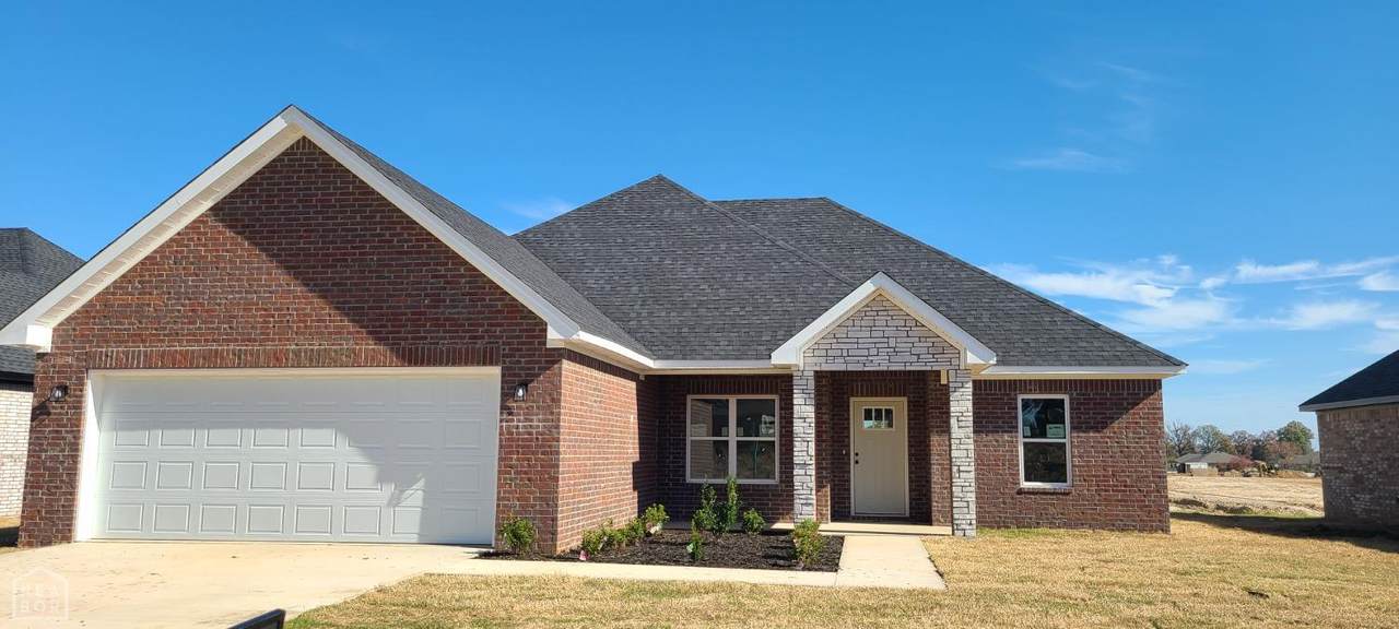 110 Clearwater Drive - Photo 1