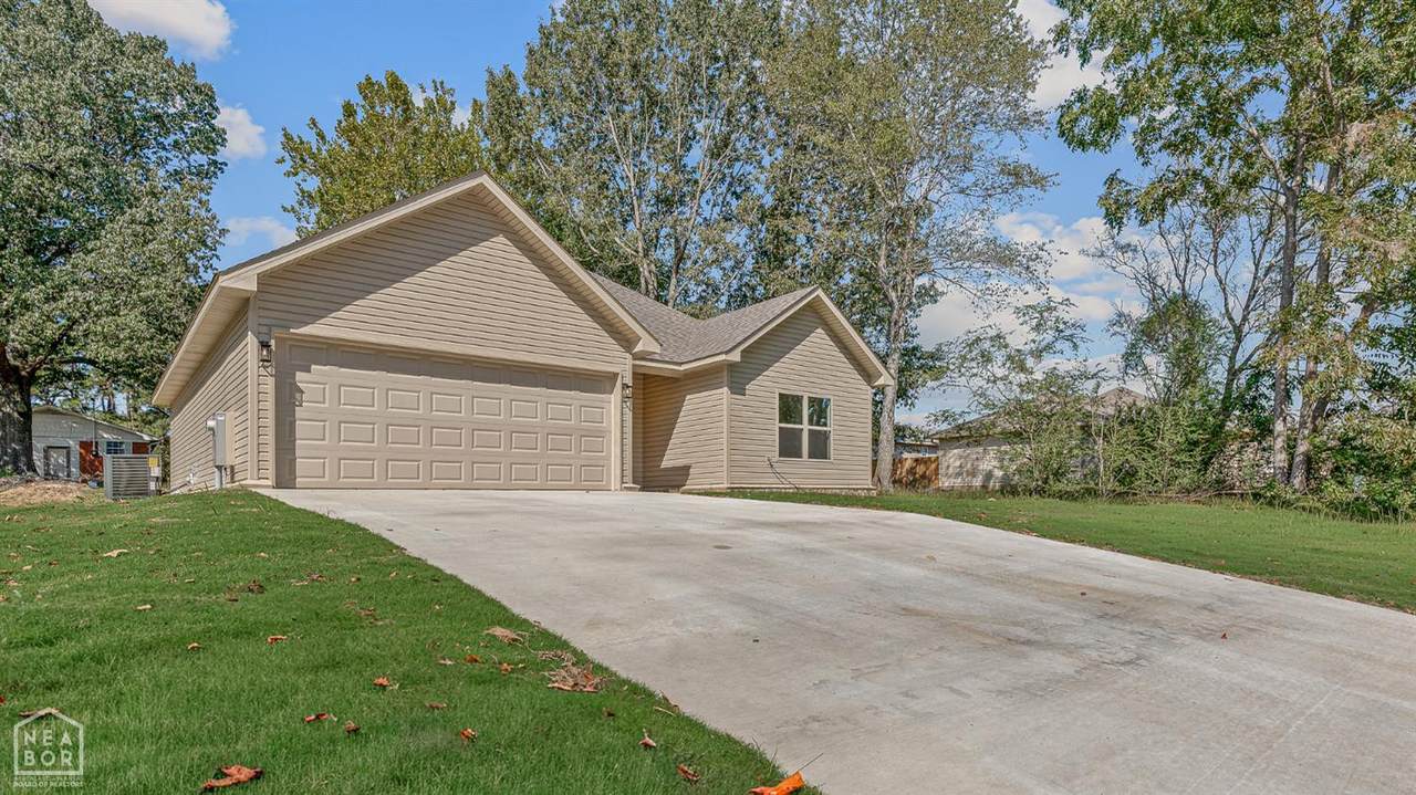 111 Cody Lane - Photo 1