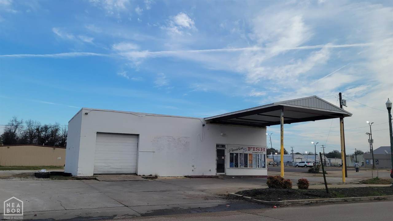 1322 Broadway - Photo 1