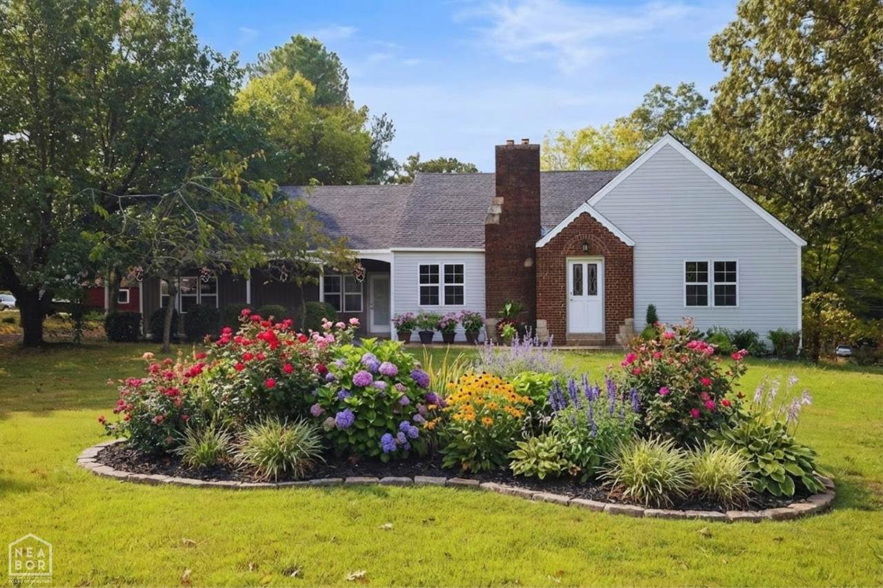 415 Pine Street - Photo 1