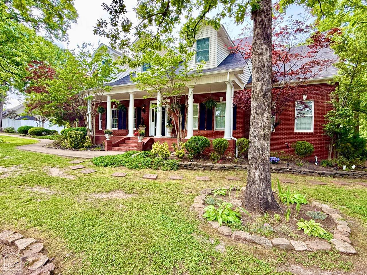 https://bt-photos.global.ssl.fastly.net/jonesboro/1280_boomver_2_10128509-2.jpg
