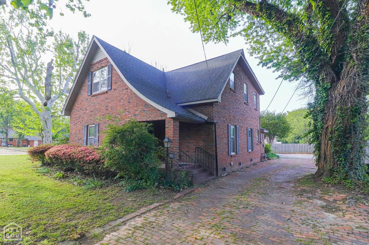 623 Oak Avenue - Photo 1