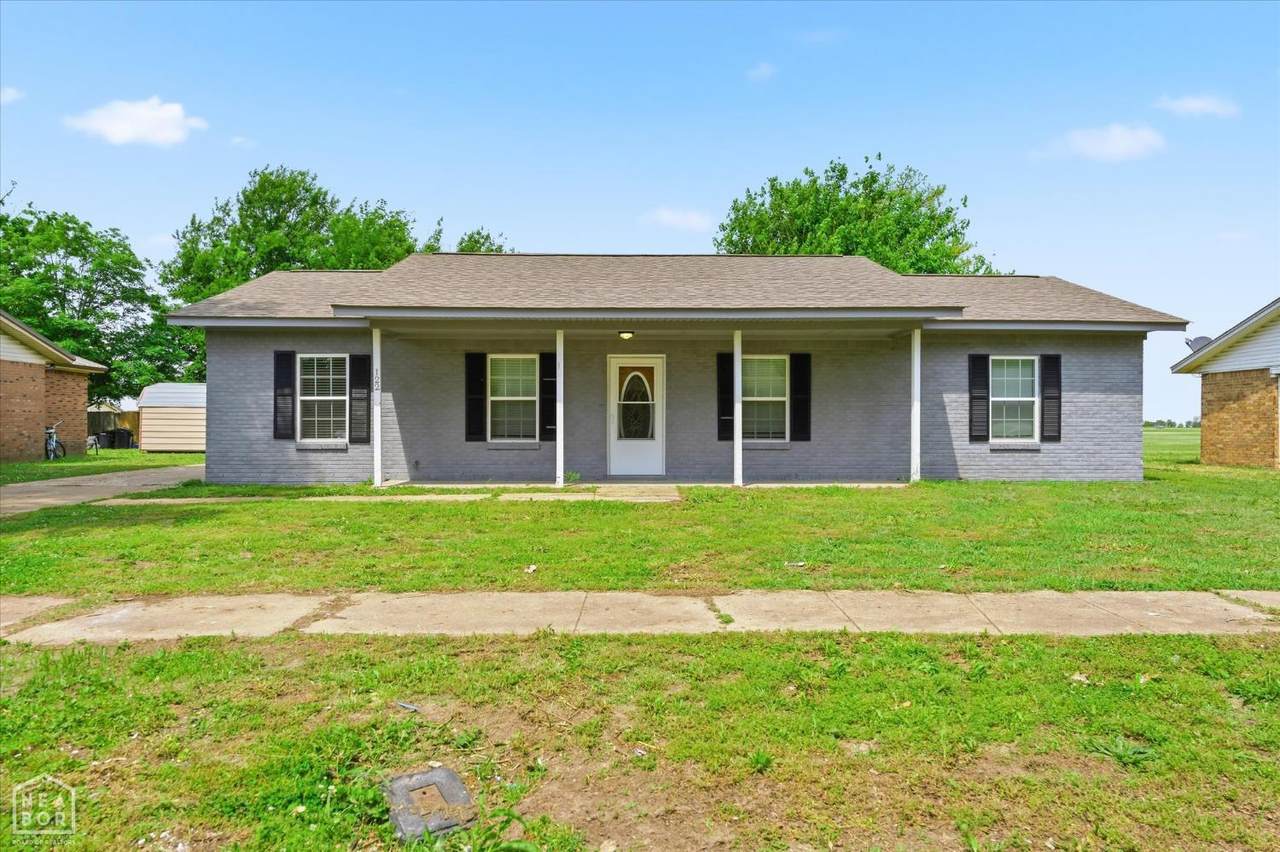 122 Diane Drive - Photo 1