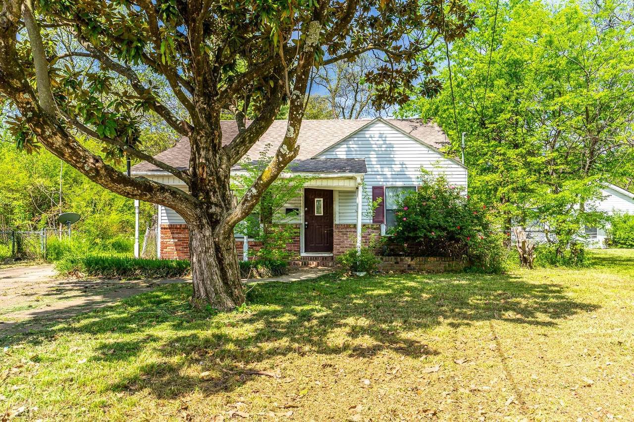 805 Franklin - Photo 1