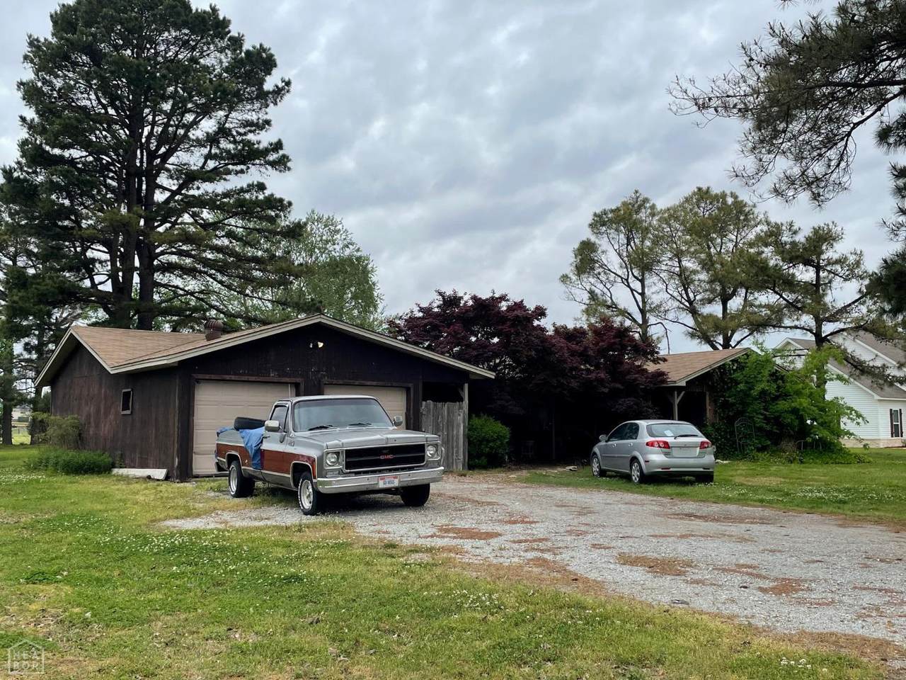 805 Pecan Grove Road - Photo 1