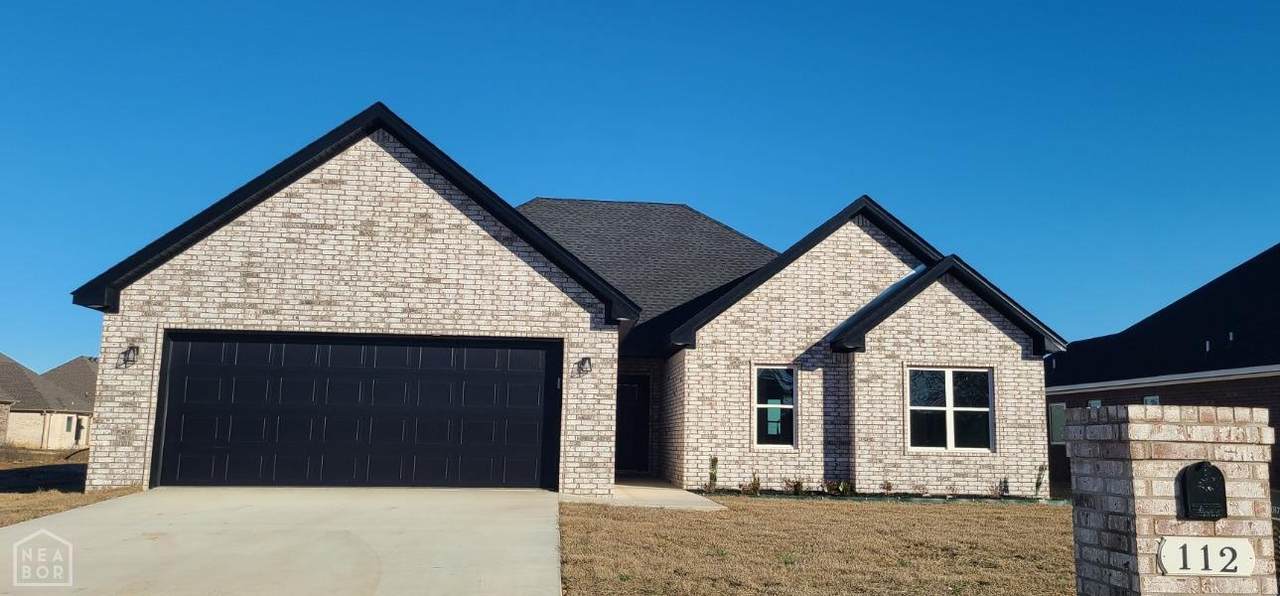 112 Clearwater Drive - Photo 1