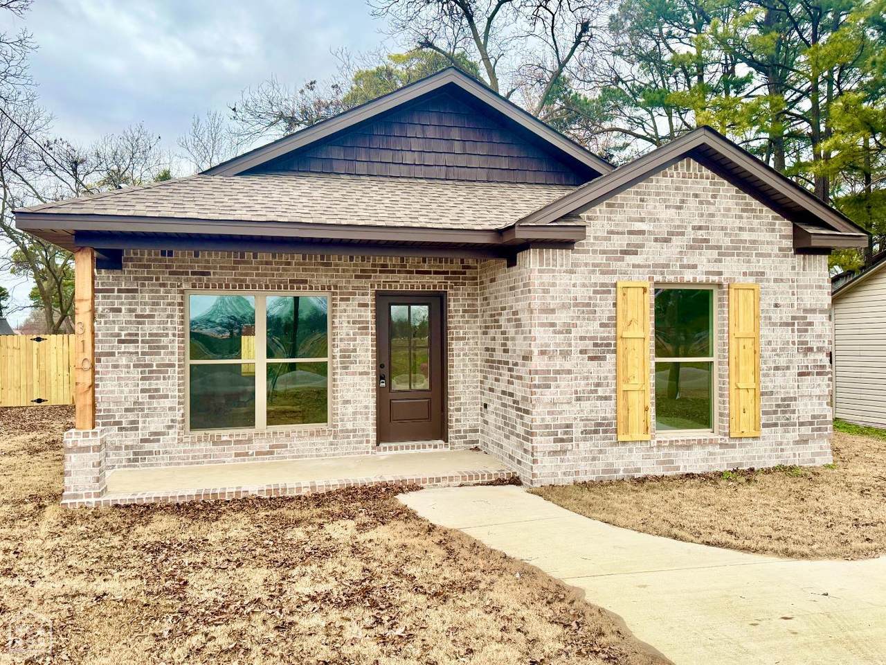 310 Dunkin Street - Photo 1