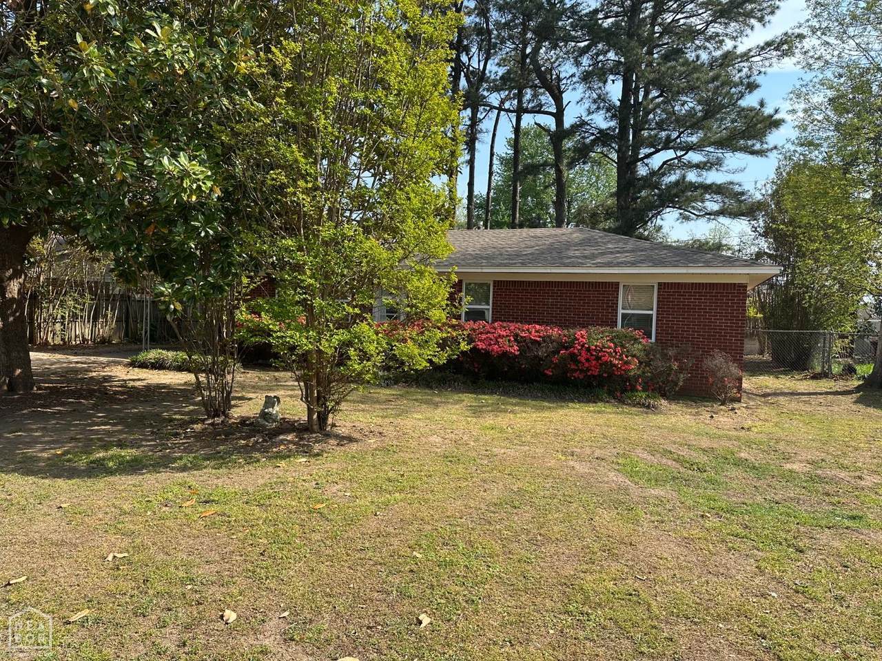 https://bt-photos.global.ssl.fastly.net/jonesboro/1280_boomver_3_10127833-2.jpg