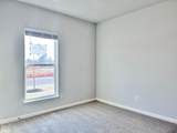 728 Edgemont Circle - Photo 18