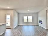 718 Edgemont Circle - Photo 3
