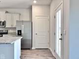 718 Edgemont Circle - Photo 5