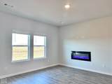 718 Edgemont Circle - Photo 8