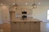 317 Hollis - Photo 5