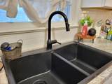 1136 Walnut Street - Photo 6