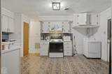 910 Garden Drive - Photo 6