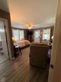913 Hillview - Photo 11