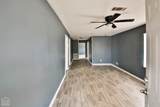 823 Burke Ave - Photo 15