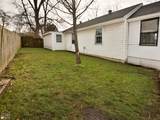 823 Burke Ave - Photo 17