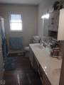 900 Avenue - Photo 17