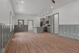 303 Hogan Avenue - Photo 4
