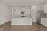 712 Edgemont Circle - Photo 4